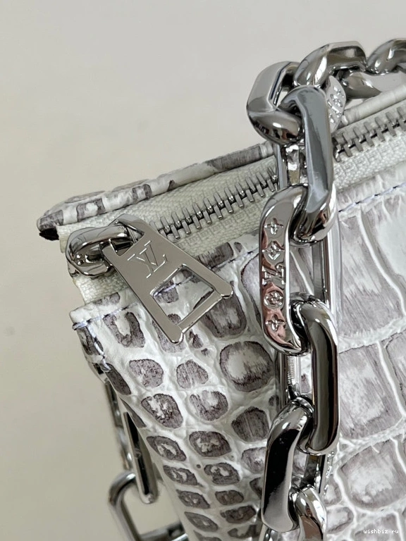 WIS LOUIS COUSSIN VUITTON PM 0917